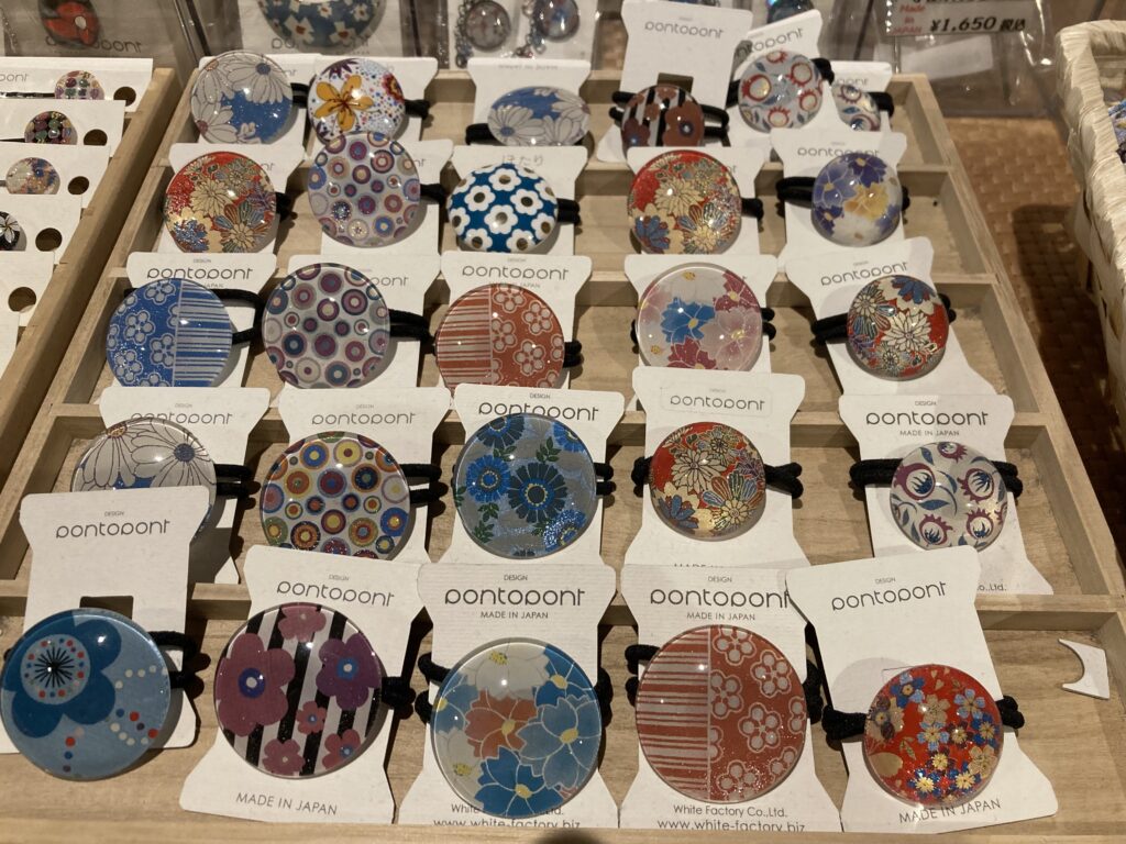 お土産の髪飾り